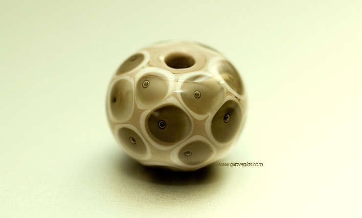 "Soft-Olive" Murano-Glasperle CHF 18.- "Soft-Olive" Murano-Glasperle CHF 18.-